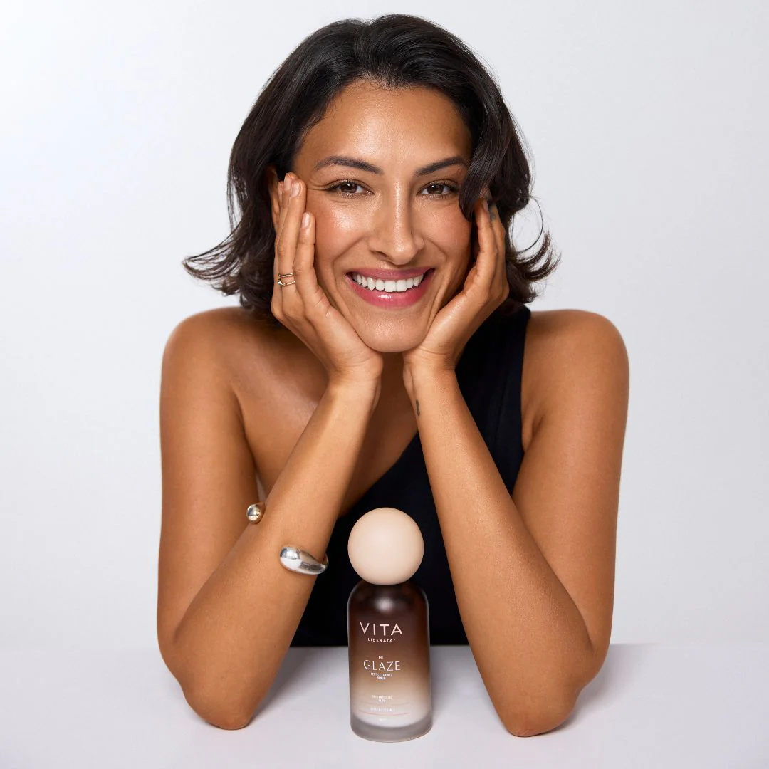 The Glaze Peptide Tanning Serum - Image 15